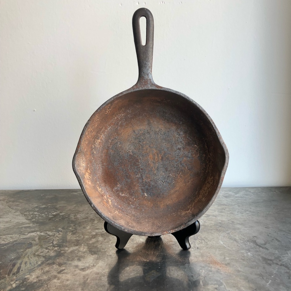 Cast Iron Skillet 8 inch - Rustic Brown - Picture 5 of 13
